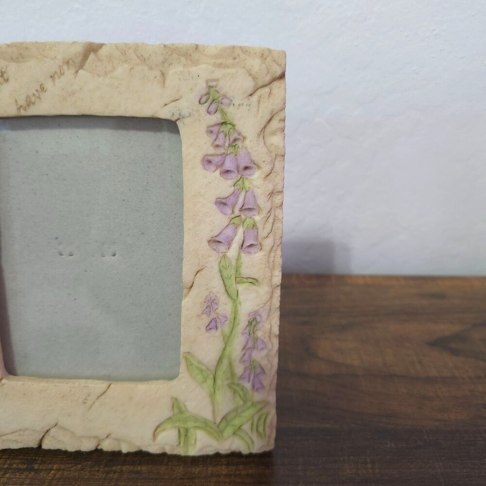 Decorative Picture Frame With Engraved Friendship Quote & Purple Flower Design - Picture 3 of 10